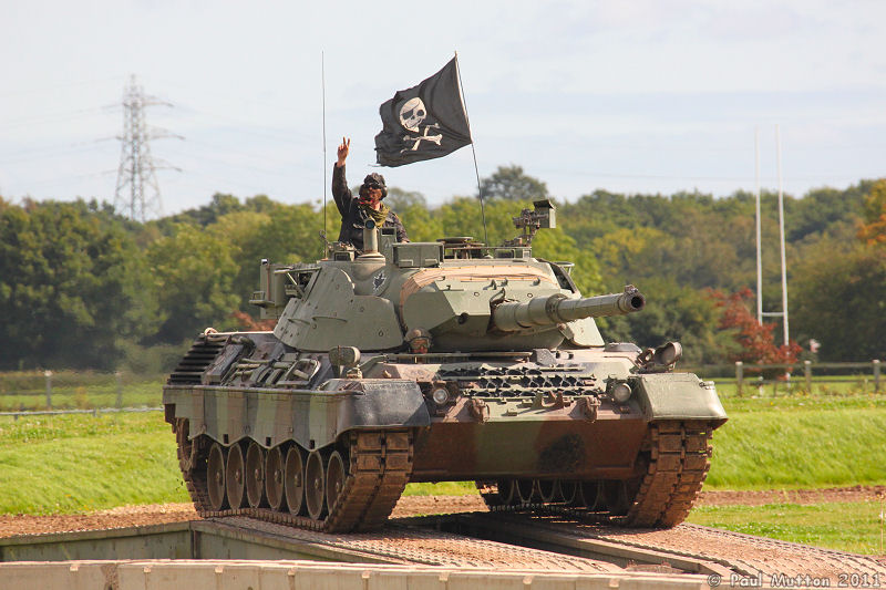 Leopard C2 (1A5 turret on 1A3 chassis) IMG 6329